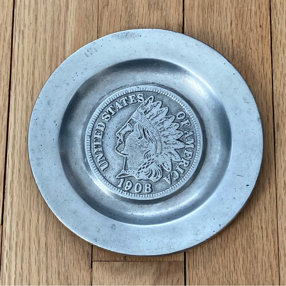 Vintage PEW-TA-REX pewter coin / trinket dish
Signed